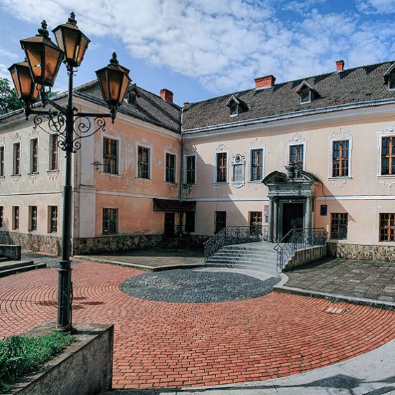 Дворец Ракоци в Мукачево